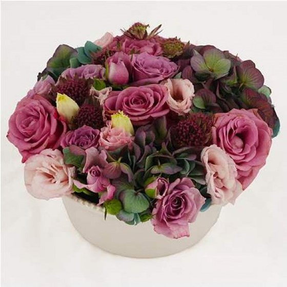 Birthday gifts basket for some special person: Unique birthday gifts basket on 1800gifts